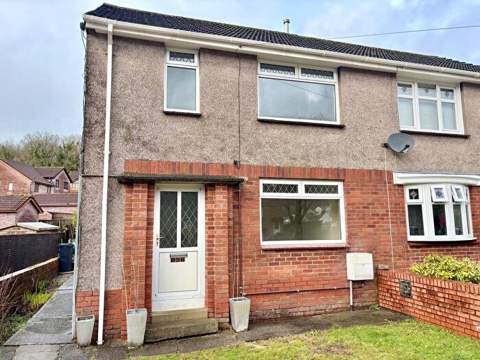 2 Bedroom Semi-Detached House For Sale In Heol Y Llwynau, Trebanos, Pontardawe, Swansea., SA8