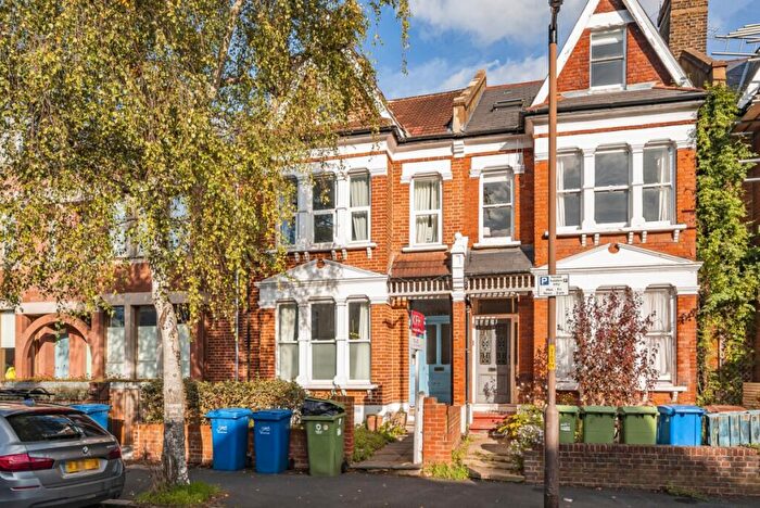 1 Bedroom Flat To Rent In Elmwood Road, London, SE24