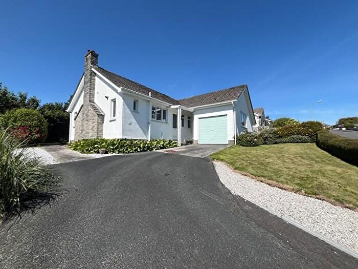 3 Bedroom Bungalow To Rent In Meadowside, Launceston, PL15