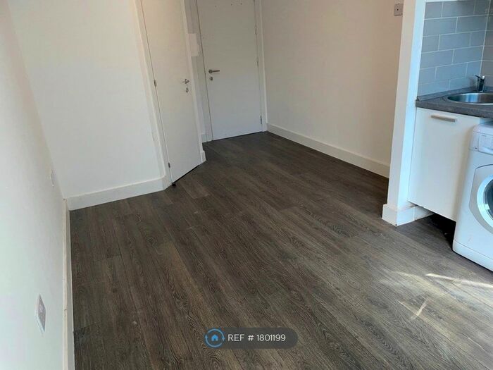 Studio To Rent In Templefields House, Harlow, CM20