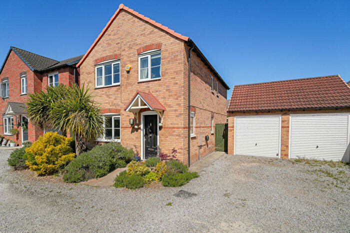4 Bedroom Detached House For Sale In Prior Croft, Rotherham, S63