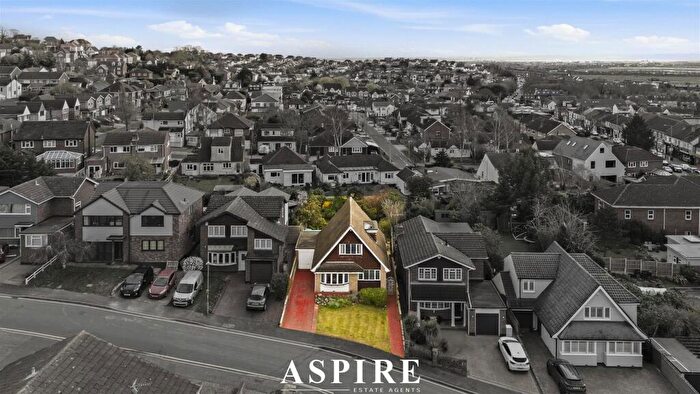 2 Bedroom Detached House For Sale In Boyce Green, South Benfleet, Benfleet, SS7