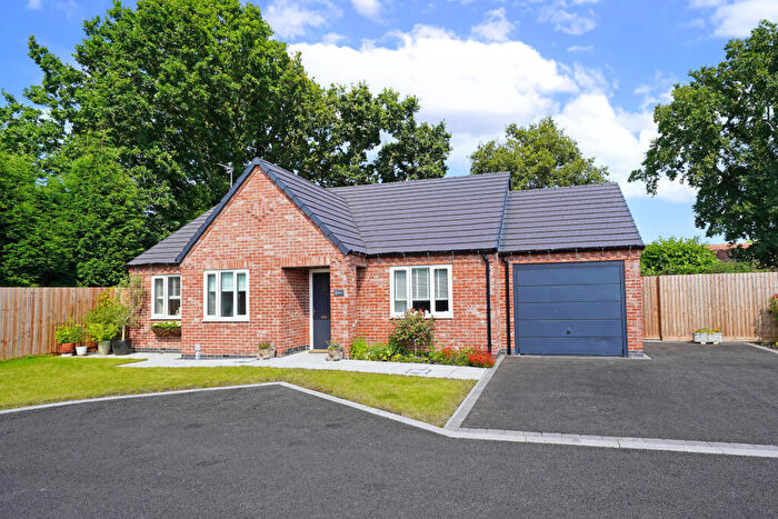 2 Bedroom Detached Bungalow For Sale In Pinewood Drive, Markfield, Leicester, Leicestershire, LE67