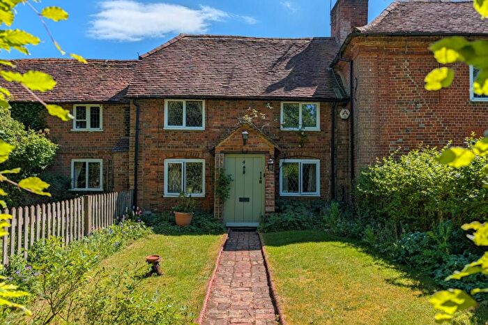 3 Bedroom Terraced House For Sale In Peper Harow Lane, Shackleford, Godalming, Surrey, GU8
