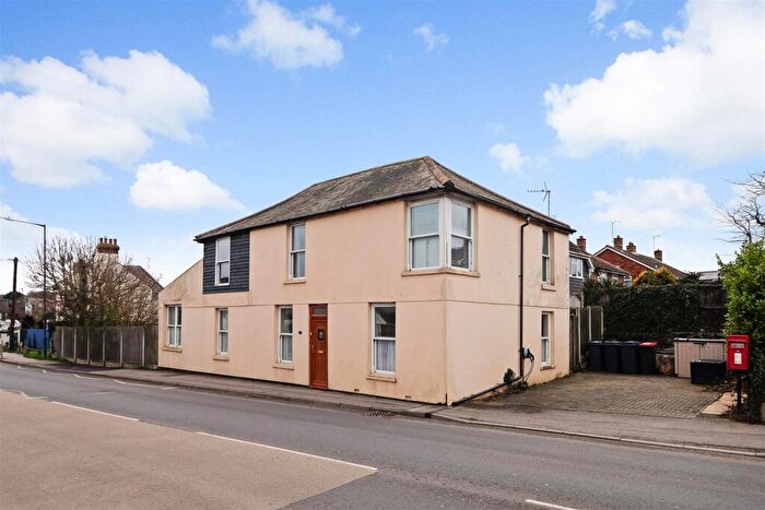 3 Bedroom Detached House For Sale In Borstal Hill, Whitstable, CT5
