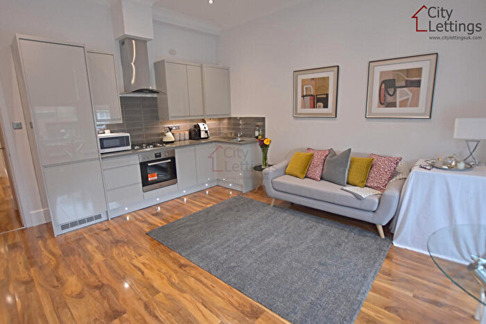 1 Bedroom Flat To Rent In Gedling Grove, Arboretum, NG7