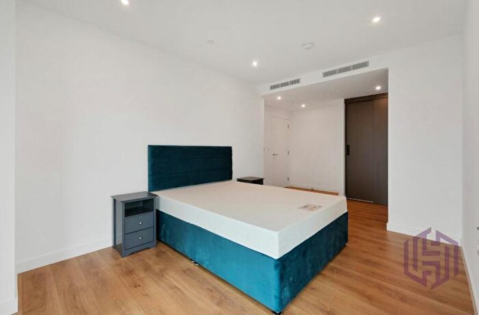 1 Bedroom Flat To Rent In Marsh Wall, London, E14