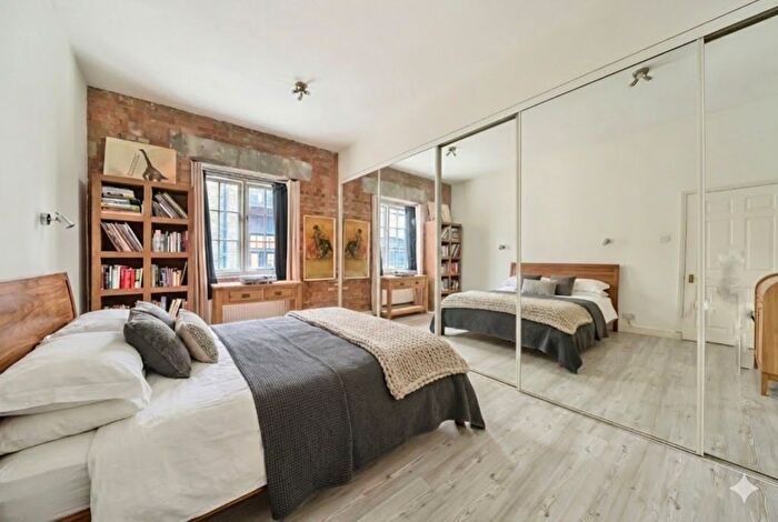 2 Bedroom Flat For Sale In Breezers Court, London, E1W