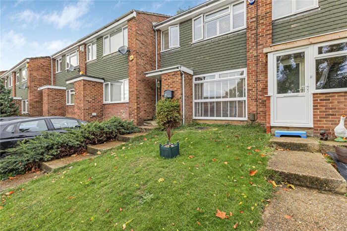 3 Bedroom Terraced House For Sale In Clovelly Way, Orpington, BR6