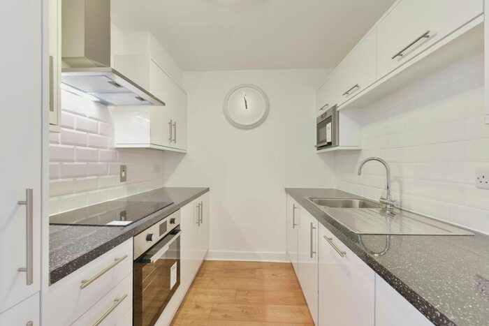 1 Bedroom Flat To Rent In The Circle, The Circle, Queen Elizabeth Street, London, SE1