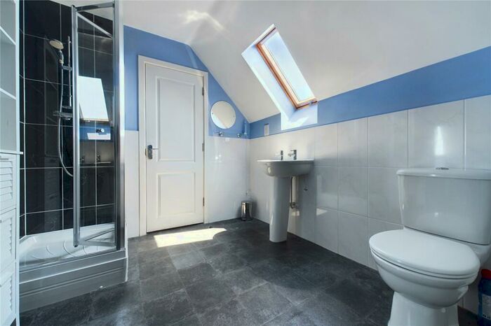 5 Bedroom Detached House For Sale In Stone Hill, St. Neots, Cambridgeshire, PE19