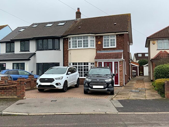 3 Bedroom Semi Detached House For Sale In Sowery Avenue, South Hornchurch, Essex, RM13