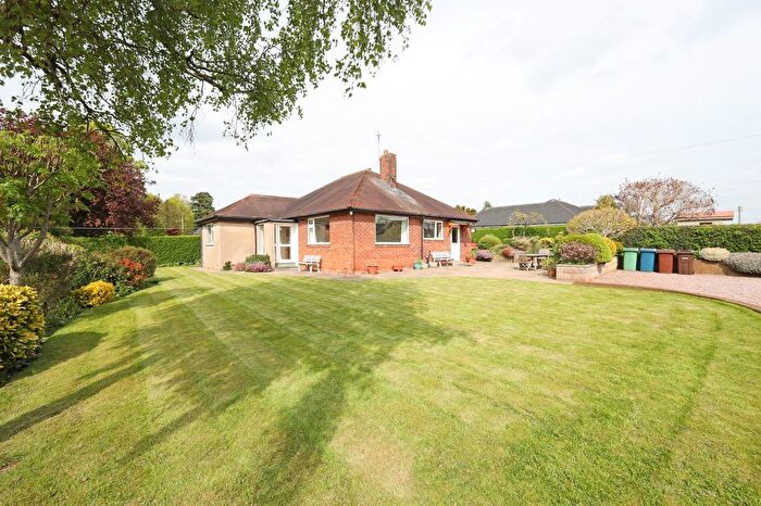 3 Bedroom Detached Bungalow For Sale In Malthouse Lane, Barlaston, ST12