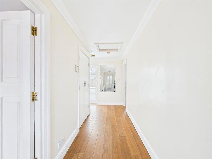 3 Bedroom Detached Bungalow To Rent In Church Lane, Burstow, RH6