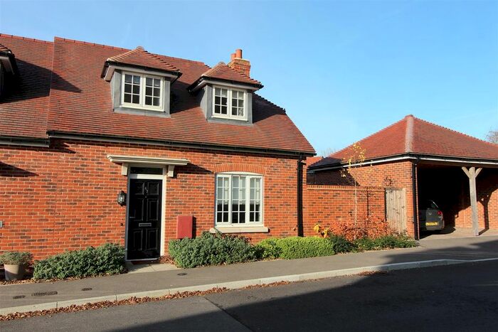 2 Bedroom Semi-Detached House To Rent In Three Fields Road, Tenterden, TN30