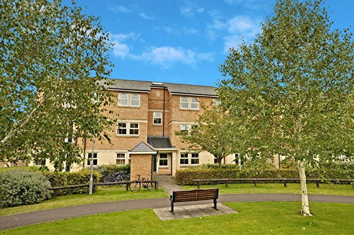 3 Bedroom Flat To Rent In Venneit Close, Oxford, OX1