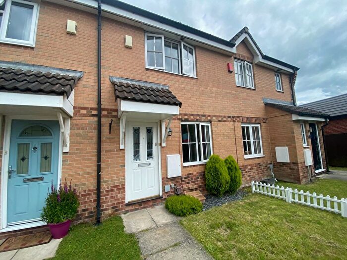 2 Bedroom Property To Rent In Freestone Mews, Farnley, Leeds, LS12