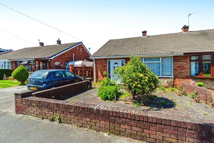 2 Bedroom Semi-Detached Bungalow For Sale In Maple Leaf Road, Wednesbury, WS10