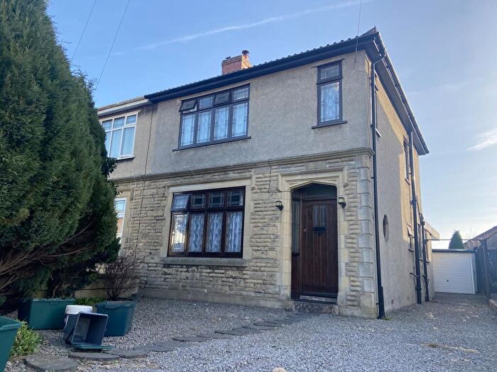 4 Bedroom Semi-Detached House To Rent In Mackie Grove, Filton, Bristol, Gloucestershire, Bristol, BS34