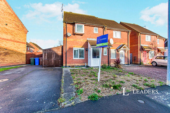 3 Bedroom Semi-Detached House To Rent In Wing Drive, Fishtoft, PE21