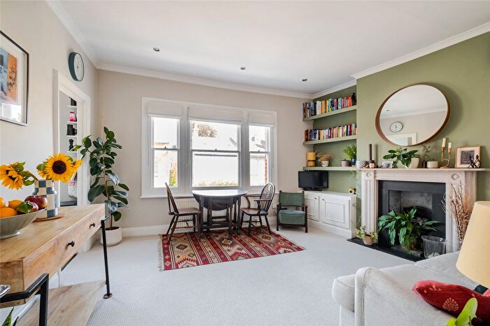 2 Bedroom Flat For Sale In Wellfield Road, London, SW16