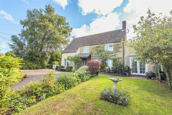 2 Bedroom Detached House For Sale In Wick Hill, Bremhill, Calne, SN11
