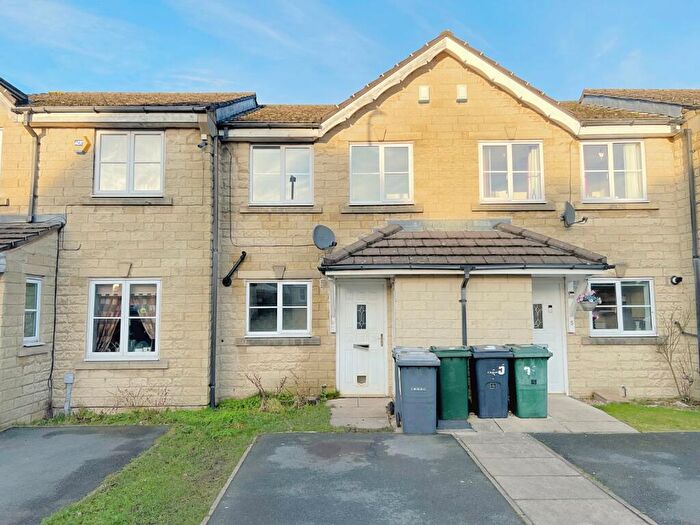 2 Bedroom Town House For Sale In Meldon Way, Clayton Heights, Bradford, BD6