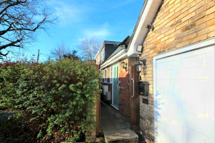 1 Bedroom Cottage To Rent In Hatch Road, Brentwood, Essex, CM15
