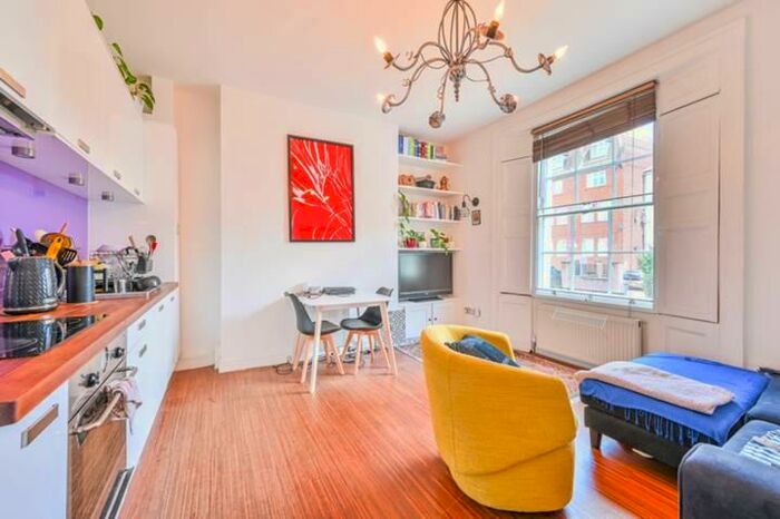 2 Bedroom Flat To Rent In Hornsey Road, London, N19