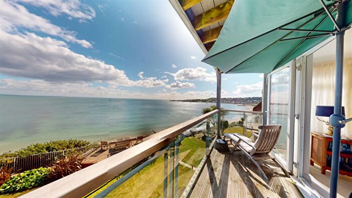 3 Bedroom Apartment For Sale In Highcliffe Road, Swanage, BH19