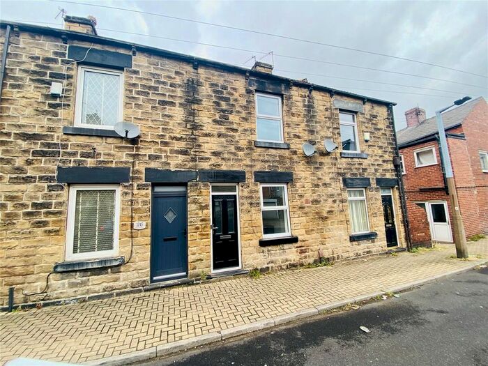 2 Bedroom Terraced House To Rent In Wall Street, Barnsley, South Yorkshire, S70