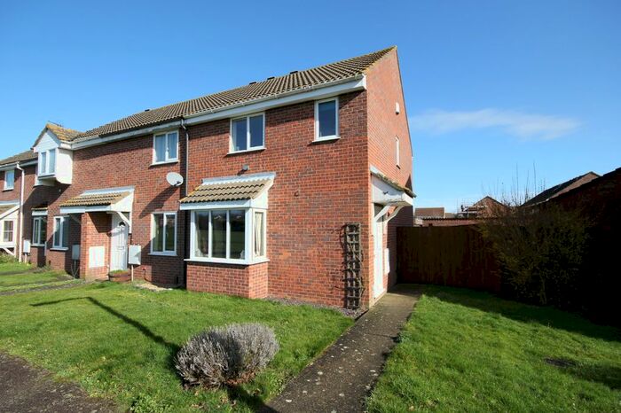 3 Bedroom End Of Terrace House To Rent In Welland Close, St Ives, Cambs, PE27
