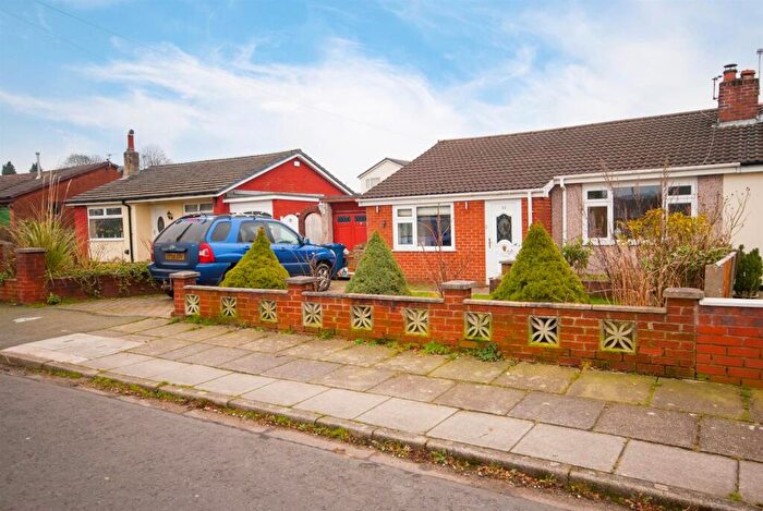 2 Bedroom House To Rent In Throstle Grove, Bury, BL8