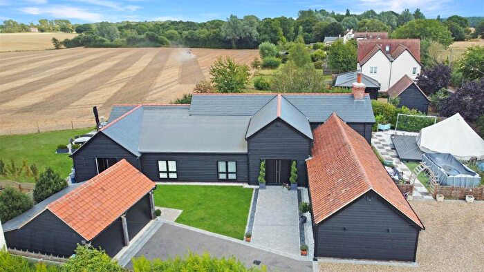 4 Bedroom Barn Conversion For Sale In Lodge Lane, Tendring, CO16