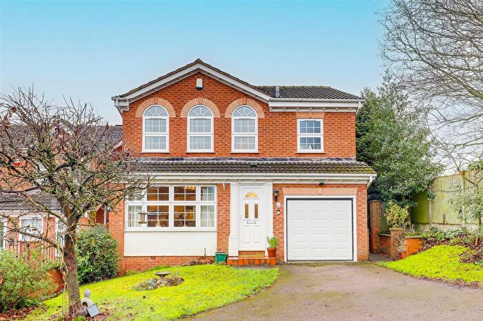 4 Bedroom Detached House For Sale In Larch Close, Arnold, NG5