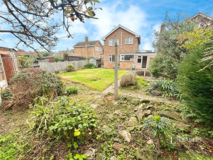 3 Bedroom Detached House For Sale In Norwich Close, Mansfield Woodhouse, Mansfield, NG19