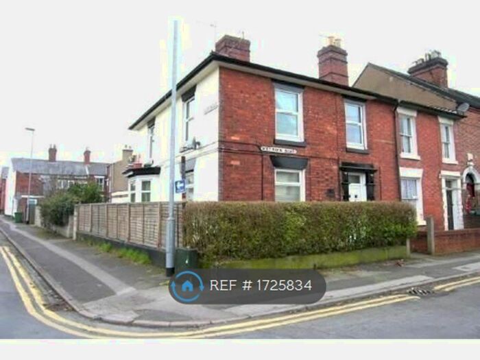 2 Bedroom Flat To Rent In Meyrick Road, Stafford, ST17