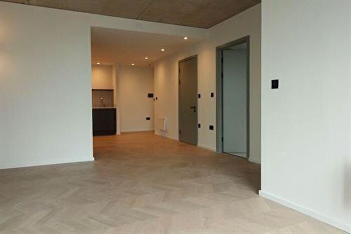 2 Bedroom Apartment To Rent In St George's Gardens, Castlefield, M15