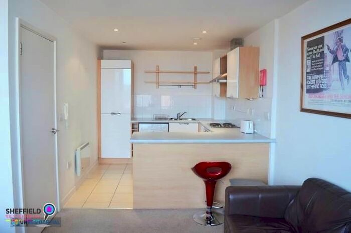2 Bedroom Flat To Rent In Vicar Lane, Sheffield, South Yorkshire, Uk, S1
