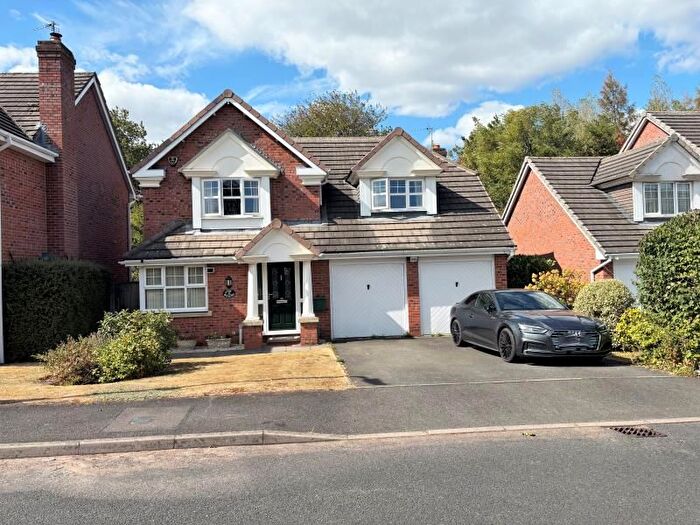 4 Bedroom Detached House For Sale In Checkley Lane, St Georges, TF2