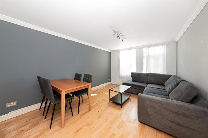 1 Bedroom Flat To Rent In John Ruskin Street, Camberwell, London, SE5