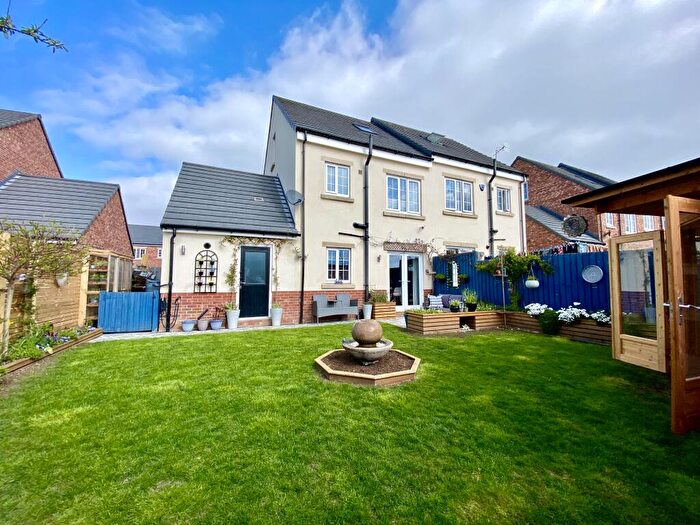 3 Bedroom Semi-Detached House For Sale In Wharfe Meadow Avenue, Otley, LS21