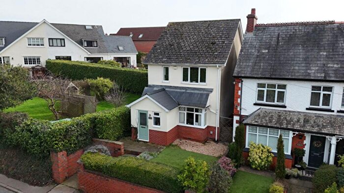 3 Bedroom Detached House For Sale In Hereford Road, Abergavenny, NP7