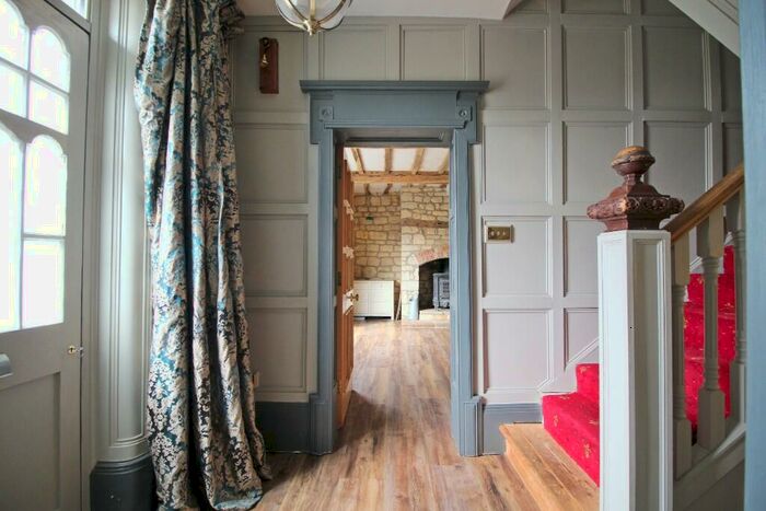 5 Bedroom Detached House For Sale In Towngate East, Market Deeping, PE6