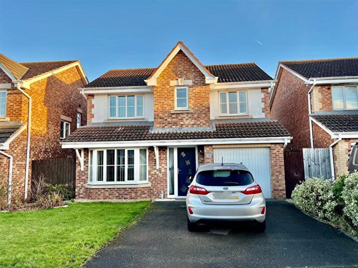 4 Bedroom Detached House For Sale In Farnborough Court, Middleton St. George, Darlington, DL2