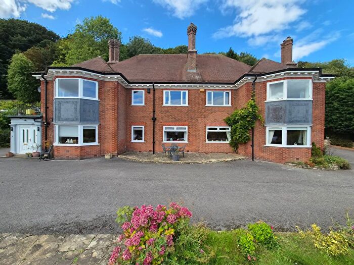 2 Bedroom Flat For Sale In Deepdale Avenue, Scarborough, YO11