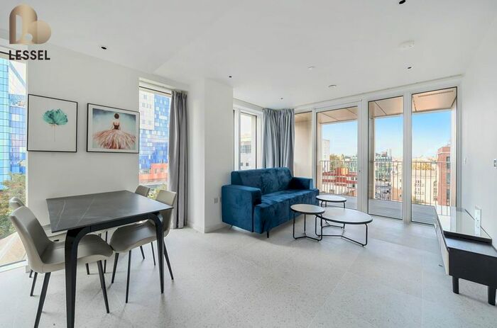 2 Bedroom Flat To Rent In Bouchon Point, Cendal Crescent, London, E1