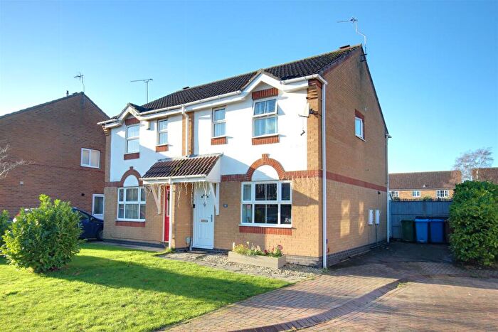 3 Bedroom Semi Detached House For Sale In Wise Close, Beverley, HU17