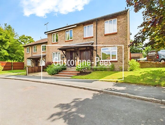 1 Bedroom Property To Rent In Hogarth Close, Basingstoke, RG21