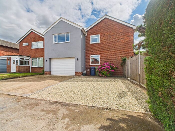5 Bedroom Detached House To Rent In Knights Way, Tewkesbury, Gloucestershire, GL20